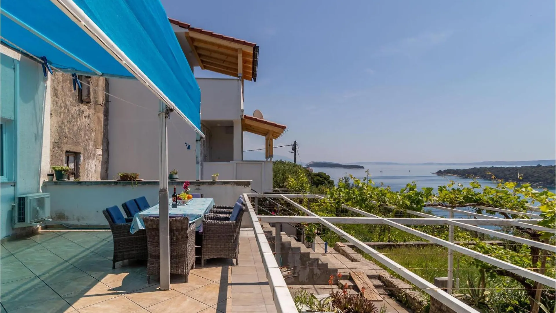 Cozy Home In Palit With Kitchen Mundanije
