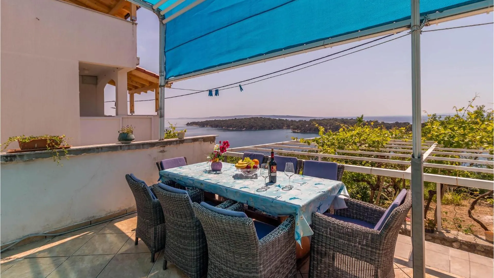Cozy Home In Palit With Kitchen Mundanije Holiday home